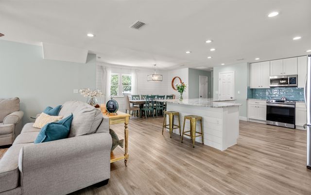 334 Seabreeze Ave, St Augustine, FL 32080