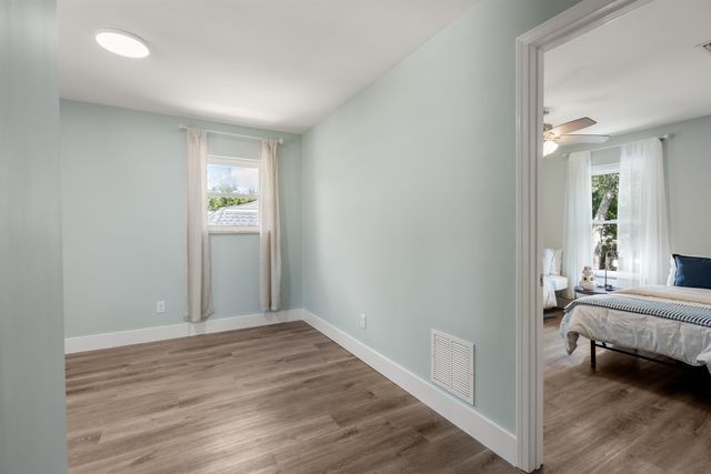 334 Seabreeze Ave, St Augustine, FL 32080