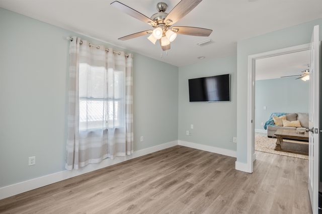 334 Seabreeze Ave, St Augustine, FL 32080