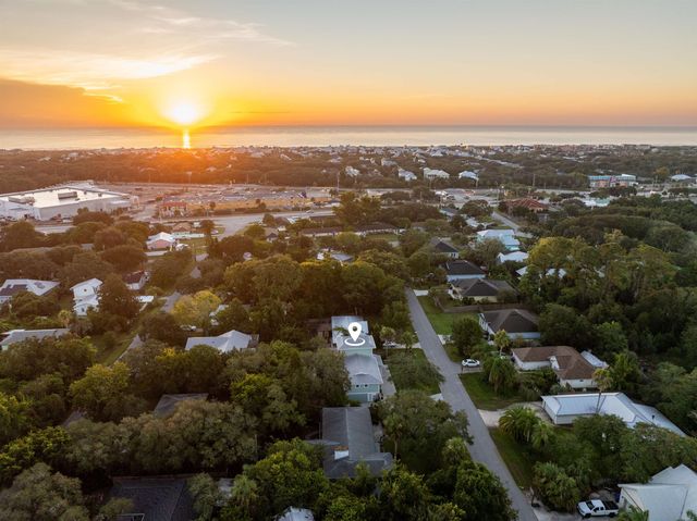 334 Seabreeze Ave, St Augustine, FL 32080