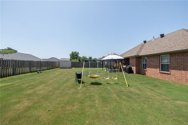 330 Beasley Drive, Centerton, AR 72719