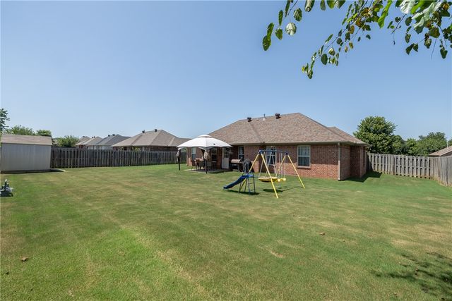 330 Beasley Drive, Centerton, AR 72719
