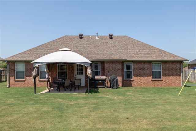 330 Beasley Drive, Centerton, AR 72719