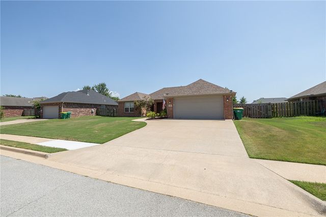 330 Beasley Drive, Centerton, AR 72719