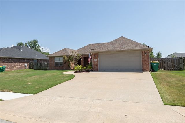 330 Beasley Drive, Centerton, AR 72719