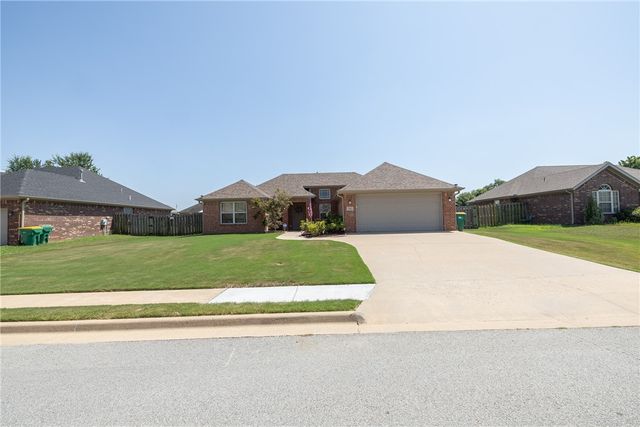 330 Beasley Drive, Centerton, AR 72719