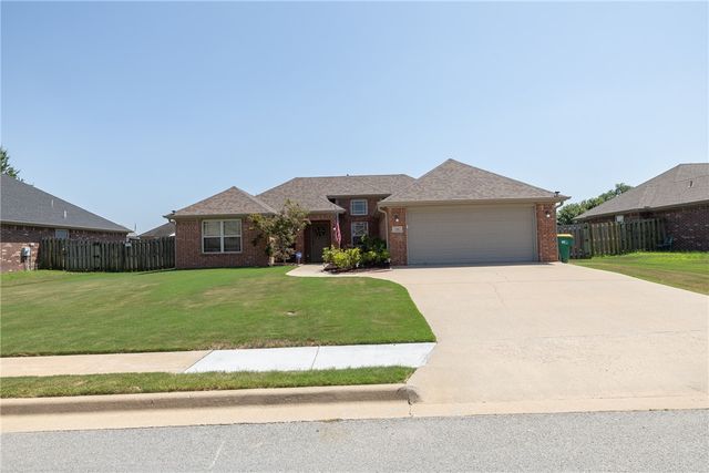 330 Beasley Drive, Centerton, AR 72719