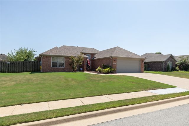 330 Beasley Drive, Centerton, AR 72719