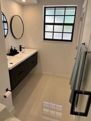 5880 NE 22nd Avenue, Fort Lauderdale, FL 33308