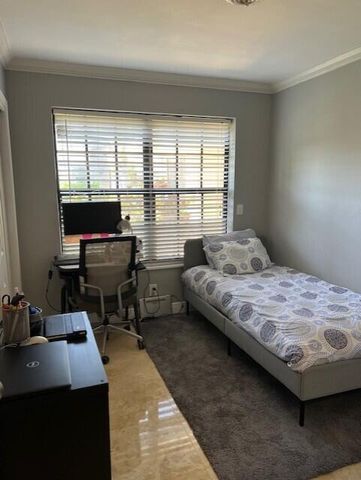 5880 NE 22nd Avenue, Fort Lauderdale, FL 33308