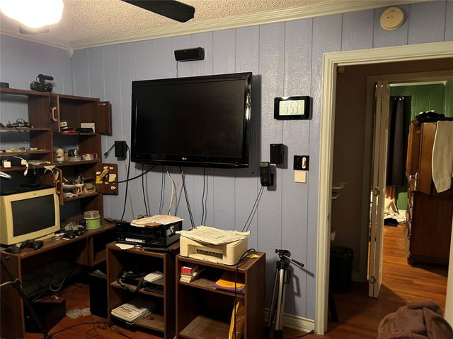 3400 Avenue C, Fort Worth, TX 76105