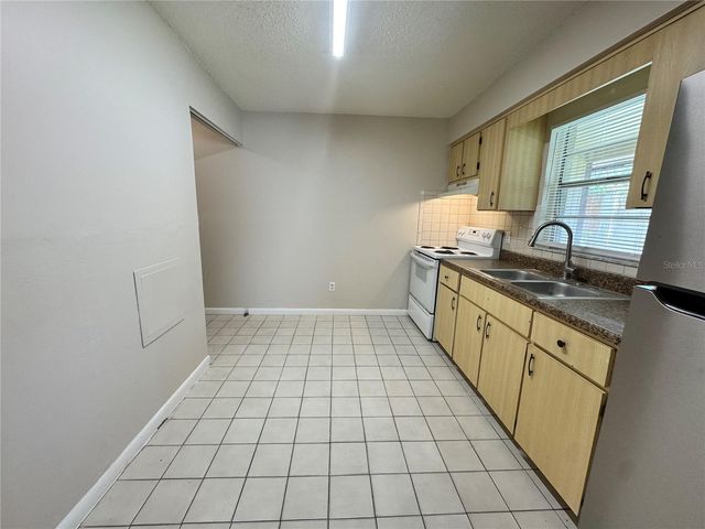 1001 CRAWFORD STREET, Leesburg, FL 34748