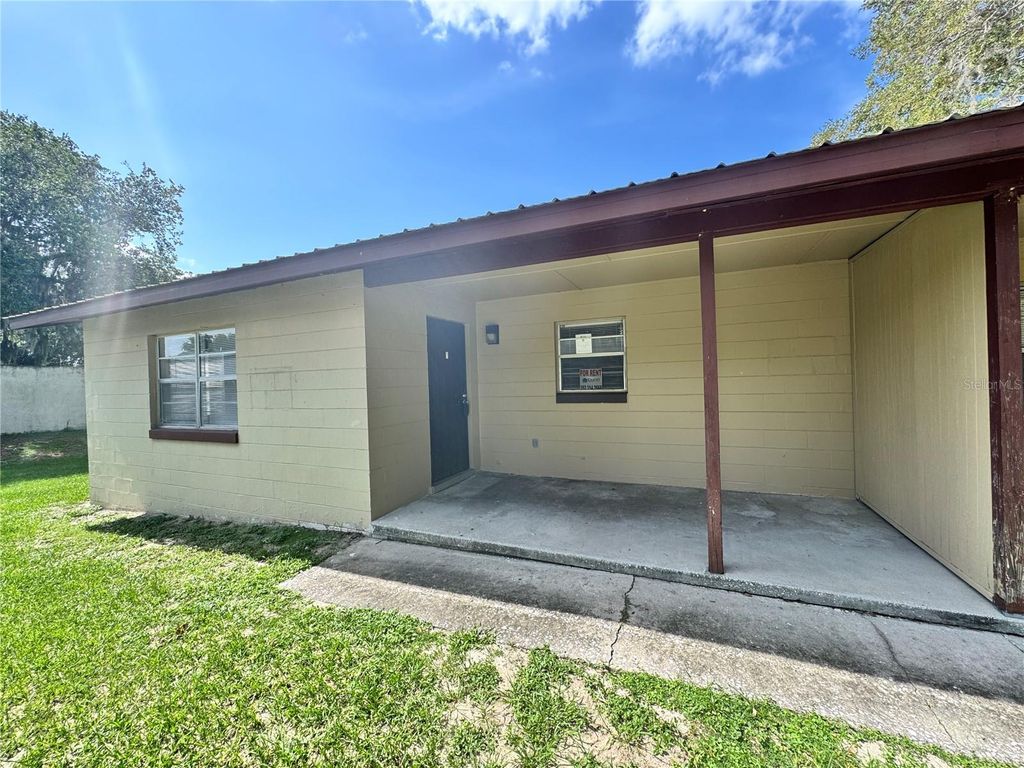 1001 CRAWFORD STREET, Leesburg, FL 34748