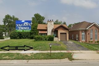 200 S Addison Road, Addison, IL 60101