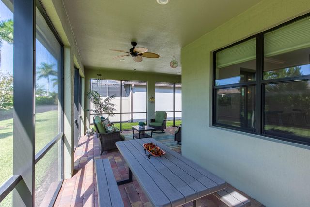 8161 Hanoverian Drive, Lake Worth, FL 33467