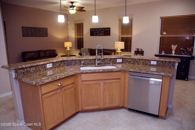 182 Shalimar Avenue NW, Palm Bay, FL 32907