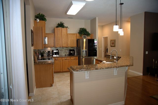 182 Shalimar Avenue NW, Palm Bay, FL 32907
