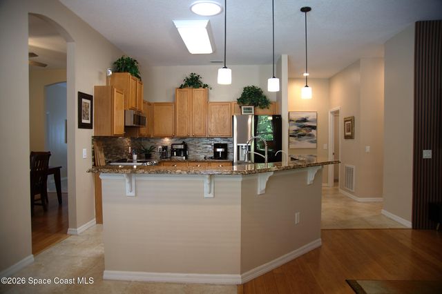 182 Shalimar Avenue NW, Palm Bay, FL 32907