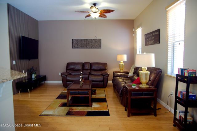 182 Shalimar Avenue NW, Palm Bay, FL 32907