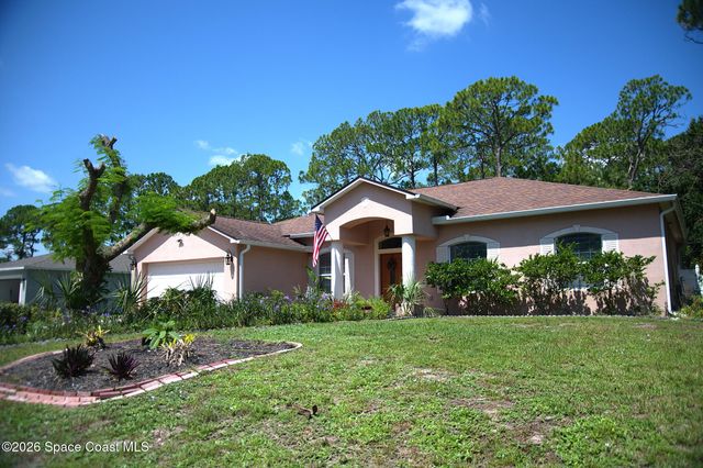 182 Shalimar Avenue NW, Palm Bay, FL 32907