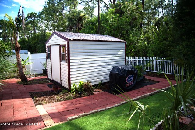 182 Shalimar Avenue NW, Palm Bay, FL 32907