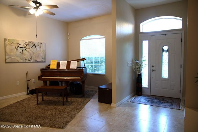 182 Shalimar Avenue NW, Palm Bay, FL 32907