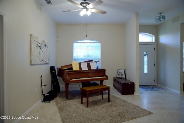 182 Shalimar Avenue NW, Palm Bay, FL 32907
