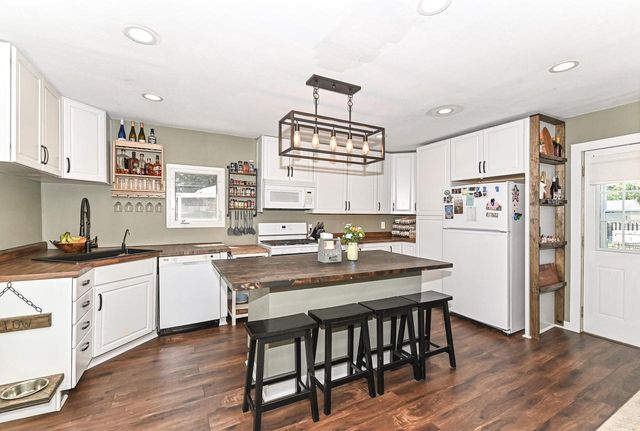 726 High STREET, Union Grove, WI 53182