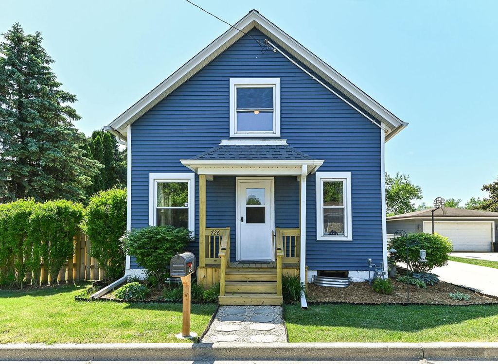 726 High STREET, Union Grove, WI 53182