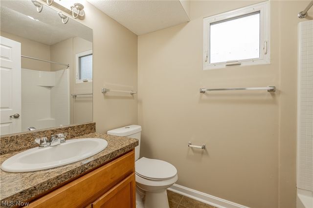 17511 Throckley Avenue, Cleveland, OH 44128