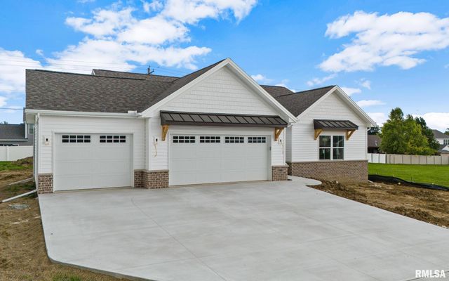 720 WELLINGTON Drive, Washington, IL 61571