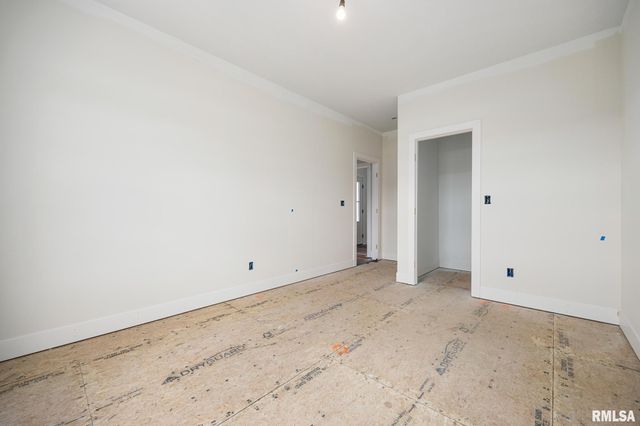 720 WELLINGTON Drive, Washington, IL 61571