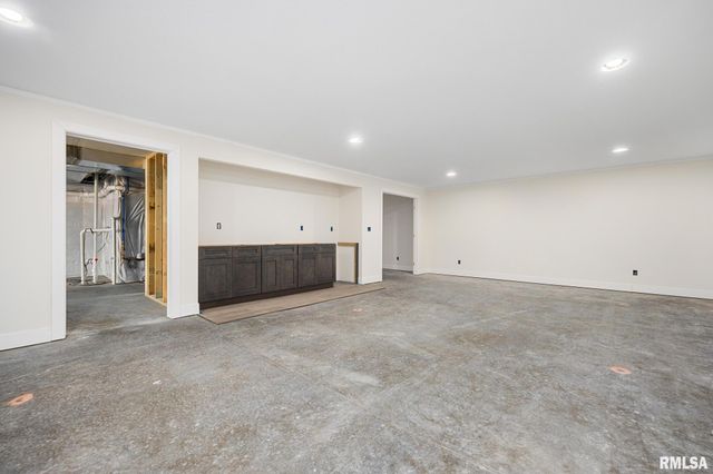 720 WELLINGTON Drive, Washington, IL 61571