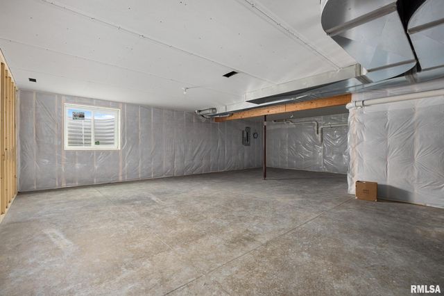 720 WELLINGTON Drive, Washington, IL 61571