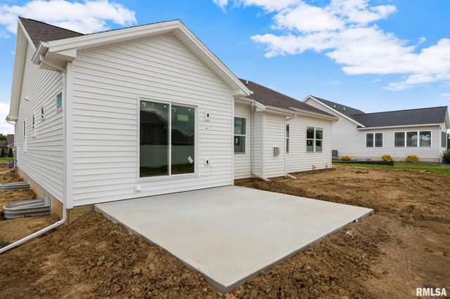 720 WELLINGTON Drive, Washington, IL 61571