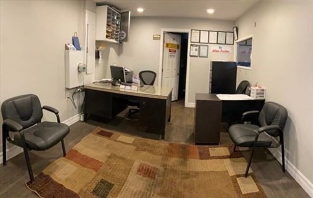 65 N Quarry St, Fall River, MA 02723