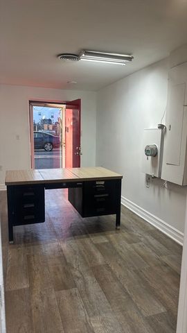 65 N Quarry St, Fall River, MA 02723