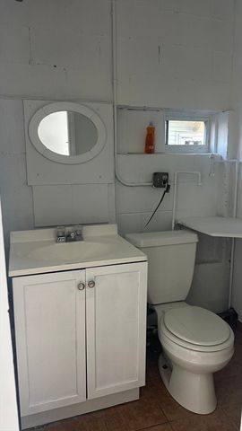 65 N Quarry St, Fall River, MA 02723