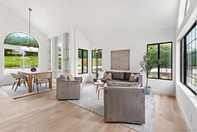 1402 Broken Arrow, Fallbrook, CA 92028