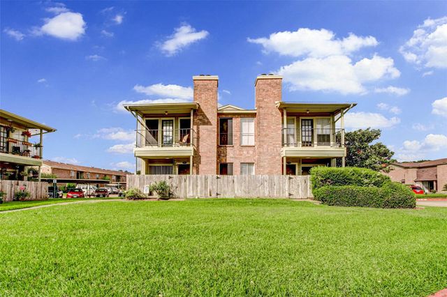 18800 Egret Bay Boulevard 804, Webster, TX 77058