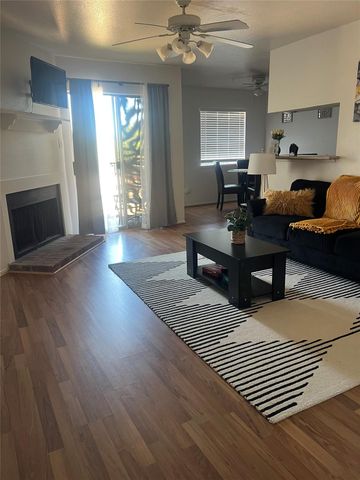 18800 Egret Bay Boulevard 804, Webster, TX 77058