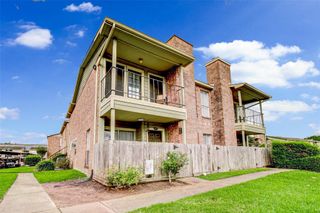 18800 Egret Bay Boulevard 804, Webster, TX 77058