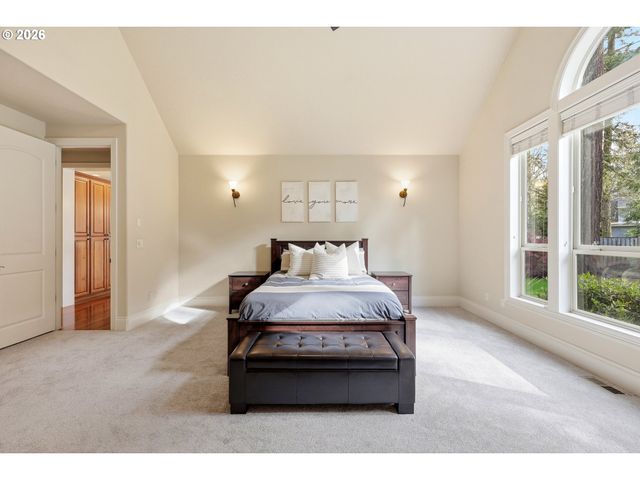 15498 Se RIVER FOREST Dr, Milwaukie, OR 97267