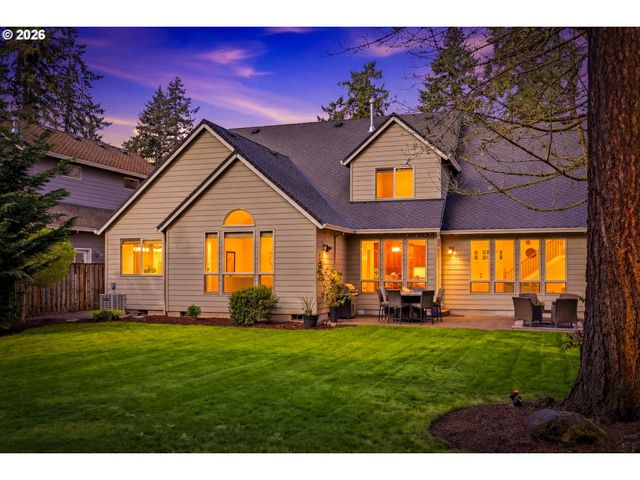 15498 Se RIVER FOREST Dr, Milwaukie, OR 97267