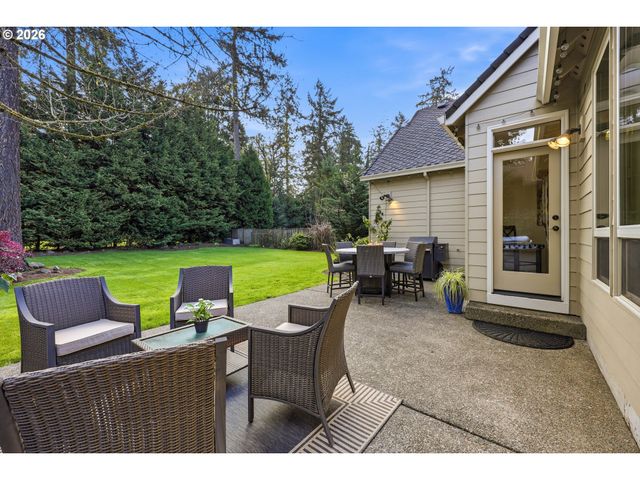 15498 Se RIVER FOREST Dr, Milwaukie, OR 97267