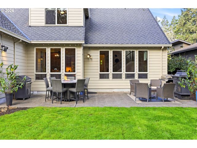 15498 Se RIVER FOREST Dr, Milwaukie, OR 97267