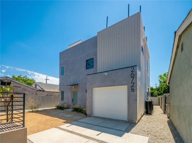 2672 Newell, Los Angeles, CA 90039