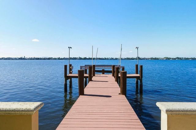 127 Ocean View Road, Palm Beach, FL 33480