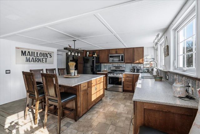 131 Cross Road, Weare, NH 03281