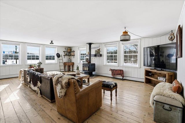 131 Cross Road, Weare, NH 03281